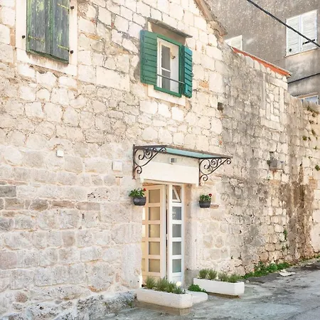 아파트 Luxury Volat